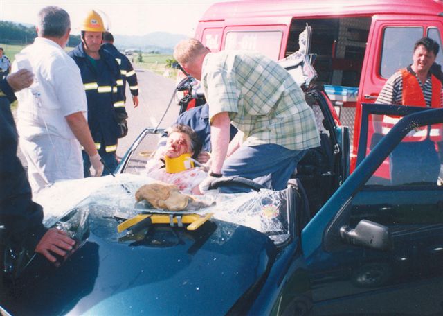 Prometna nesreča v Bistrici ob Sotli (2003) — fotografija 1