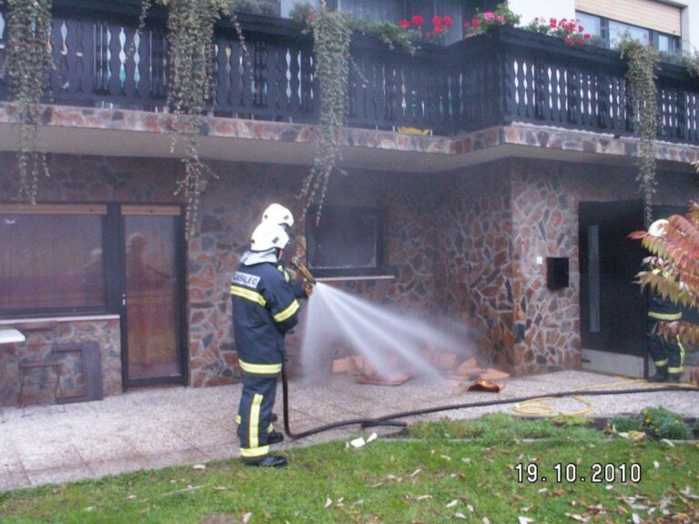 44 - Požar v kurilnici stanovanjske hiše 19_10_2010 (2010) — fotografija 9