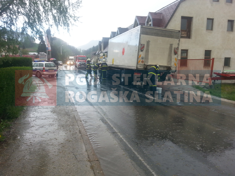 9. april Prometna nesreča - Mestinje (2014) — fotografija 1
