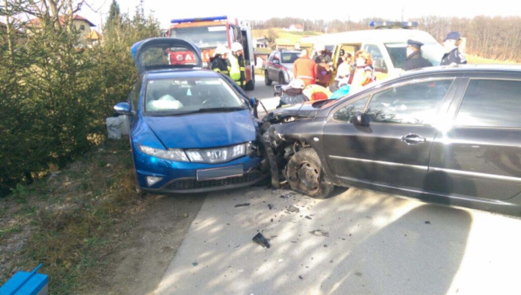 24. december Prometna nesreča Kamence (2014) — fotografija 3