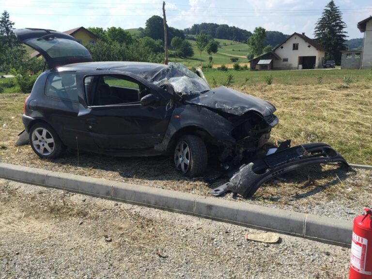 12. junij Prometna nesreča Pristava (2015) — fotografija 1