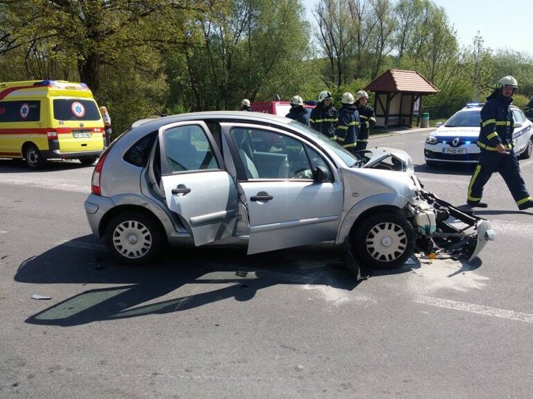 26. april - Prometna nesreča Mestinje (2015) — fotografija 1
