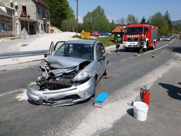 26. april - Prometna nesreča Mestinje (2015) — fotografija 3