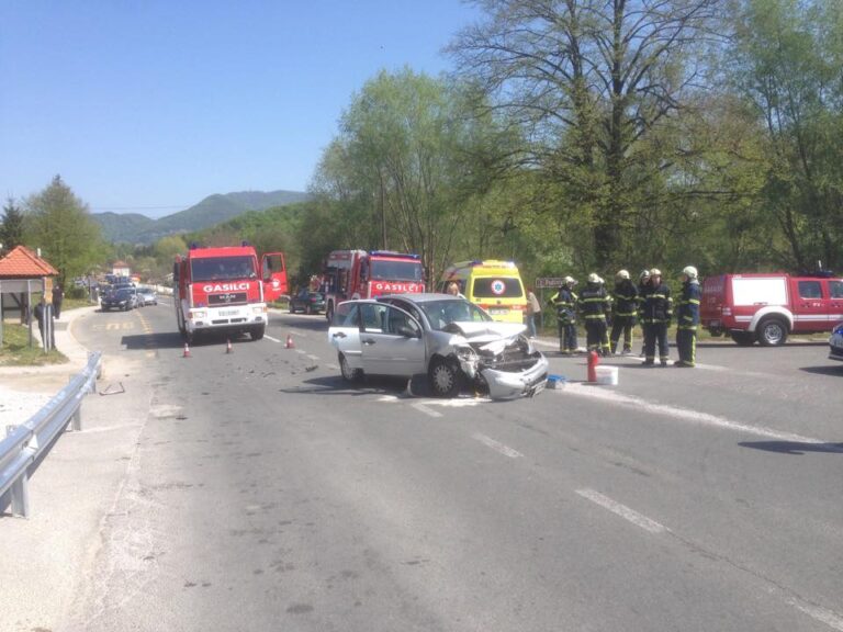 26. april - Prometna nesreča Mestinje (2015) — fotografija 5