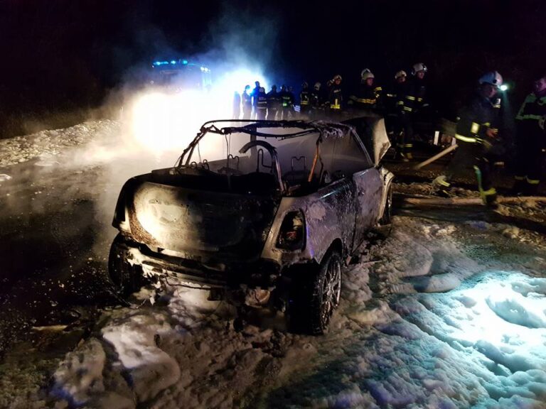Požar avta Pečica 20.januar (2018) — fotografija 1