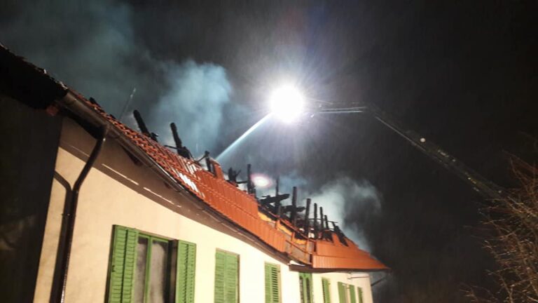 Požar hiše Irje 23. feb (2018) — fotografija 13