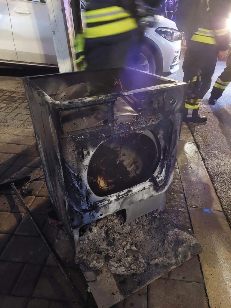 7.12.2022 Požar sušilnega stroja (2022) — fotografija 1