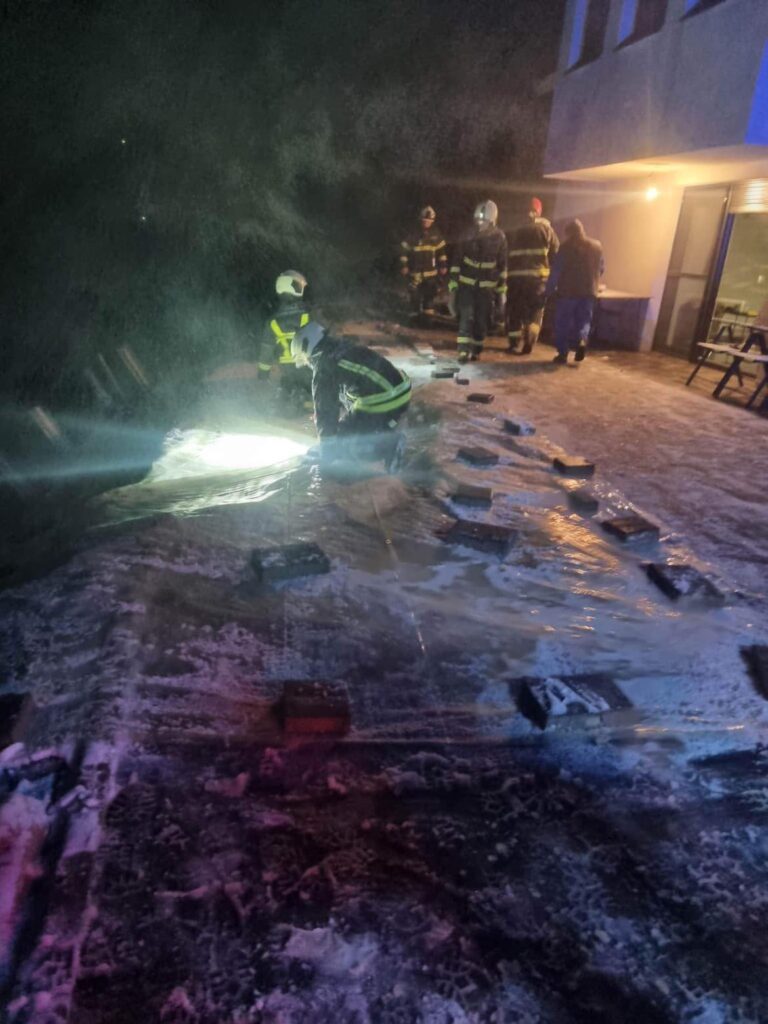 11.12.2022 Plazovi, udori, zdrsi, podori zemljin in kamnin Zgornji Gabernik (2022) — fotografija 1