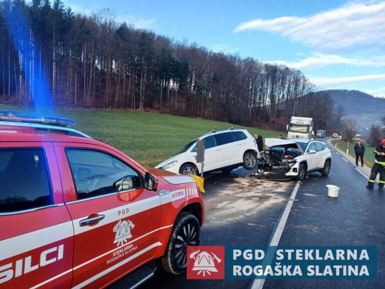 004 Nesreče v cestnem prometu Podplat-Pečica 12.1.2023 (2023) — fotografija 2