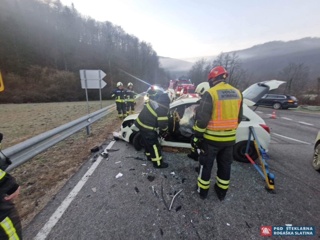 002 Nesreče v cestnem prometu Podsreda 7.1.2023 (2023) — fotografija 5