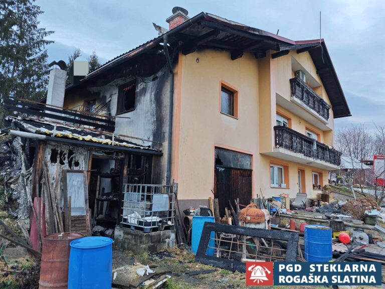 1. Požari v stanovanjskih stavbah - Rjavica 6.1.2025 (2025) — fotografija 1