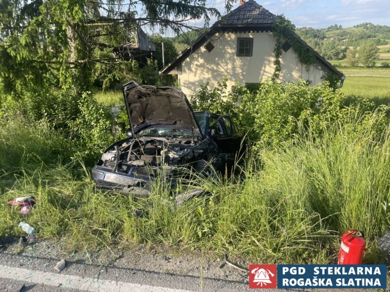 23. Nesreče v cestnem prometu - Golobinjek ob sotli 11.5.2025 (2025) — fotografija 2
