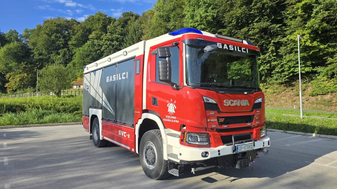 Prihod novega gasilskega vozila GVC-2