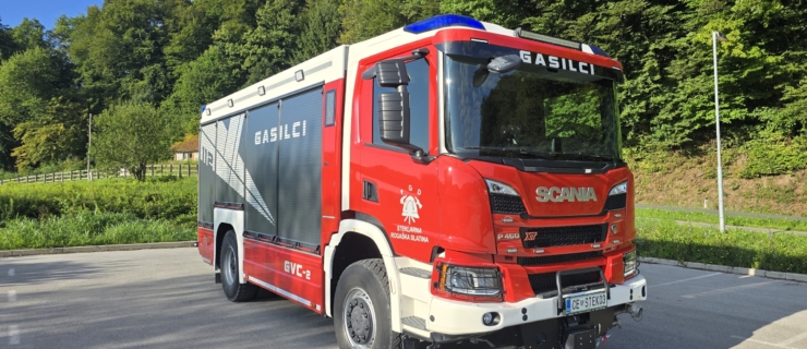 Prihod novega gasilskega vozila GVC-2