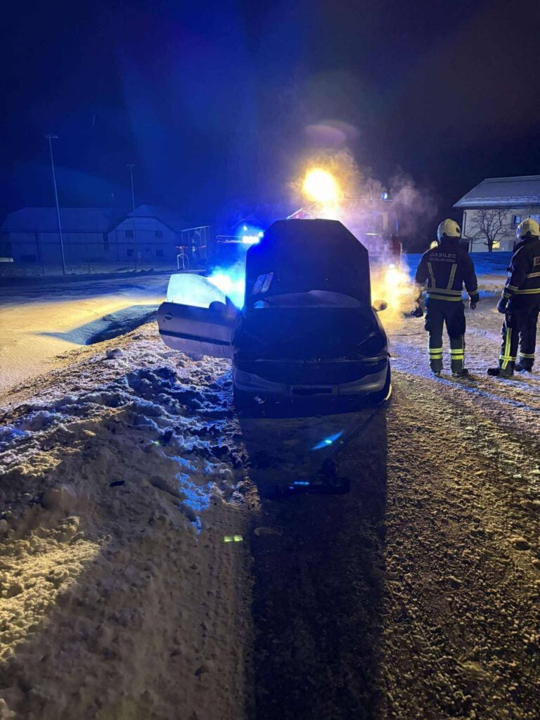Požar osebnega vozila v Sv. Florjanu