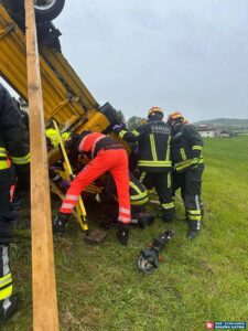 Reševanje ukleščene osebe v Lastniču