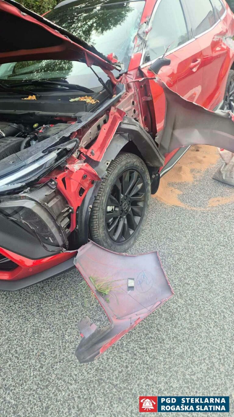 Trčenje vozila in štirikolesnika v Zagaju pod Bočem